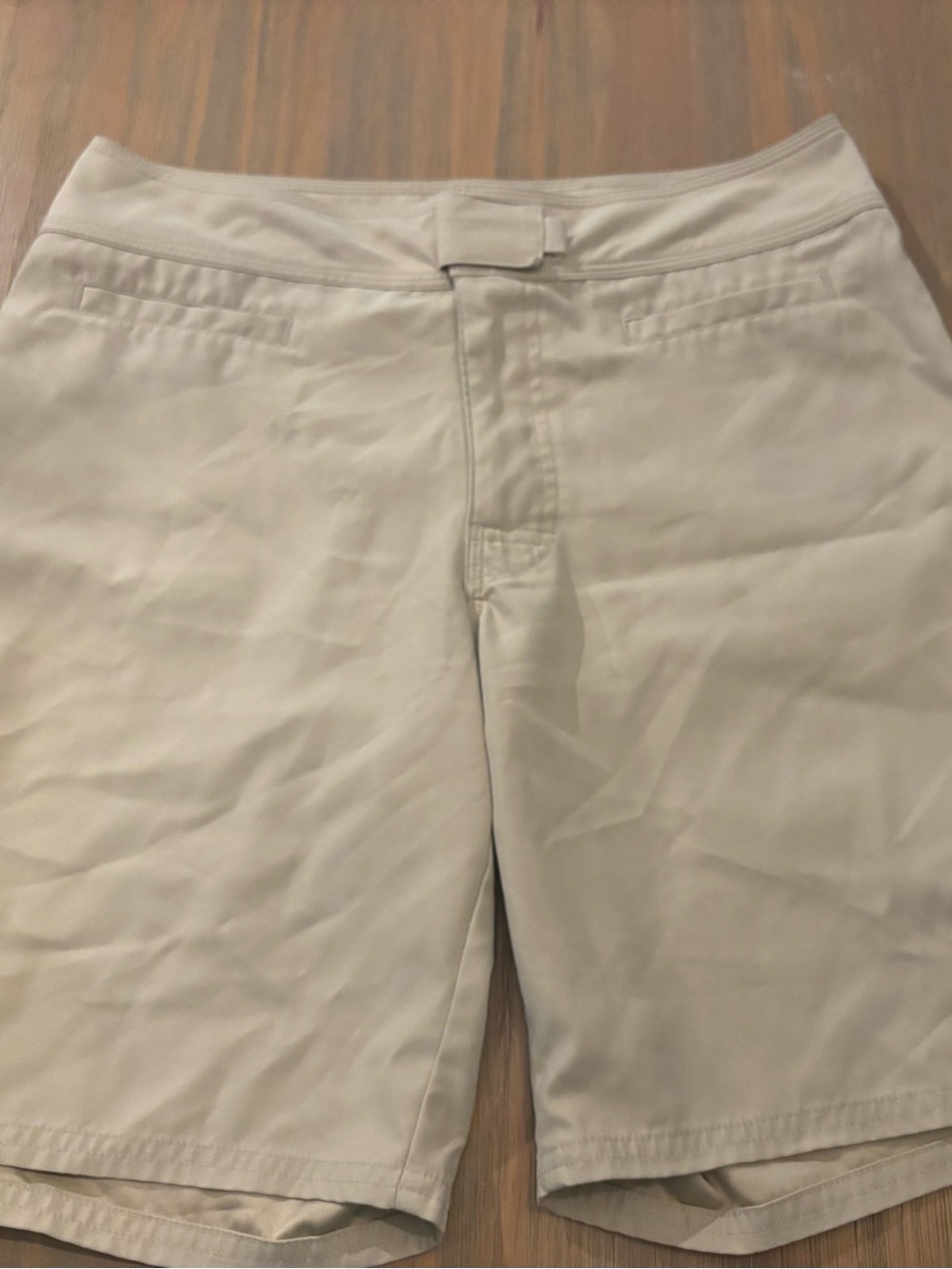 Patagonia Women’s Beige Hook-and-Loop Fly Boardshorts Size 8